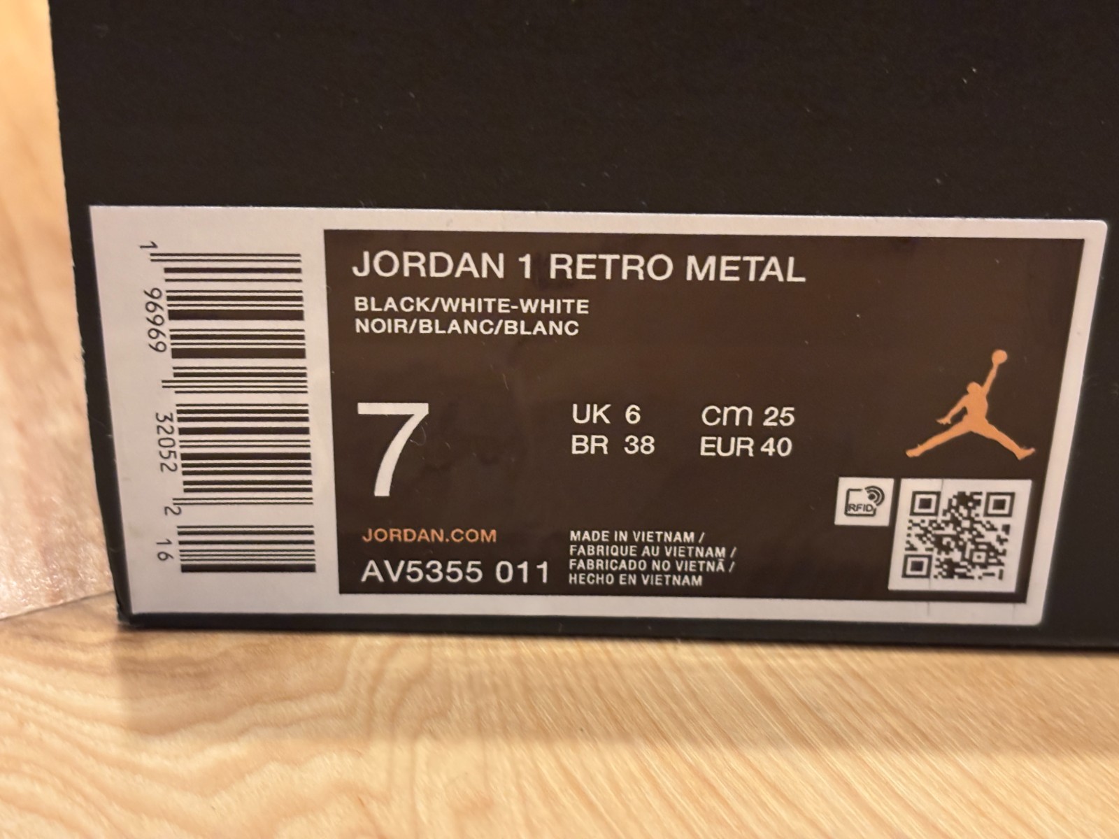 Nike Jordan 1 Retro Metal Black White AV5355 011 Men's Size 7 thumbnail 9