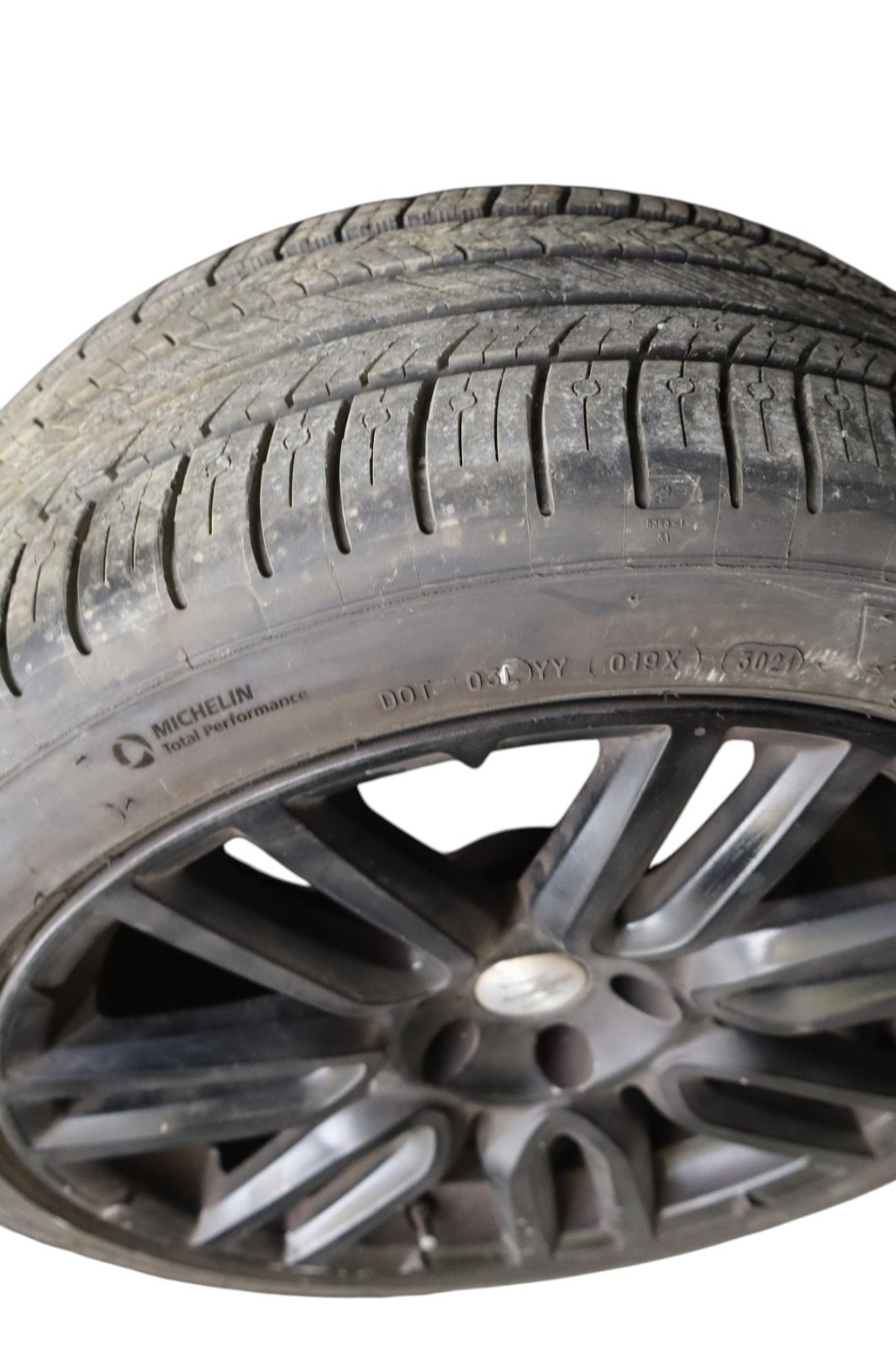 14-21 Maserati Ghibli M157 19" Alloy Wheel Rim With Tire 245/45ZR19 Set of 4 Oem