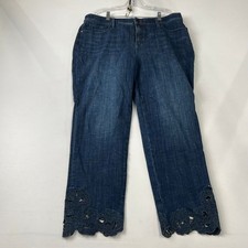CHICO'S Girlfriend Floral Cutwork Ankle Jeans Women's Size 2R Blue