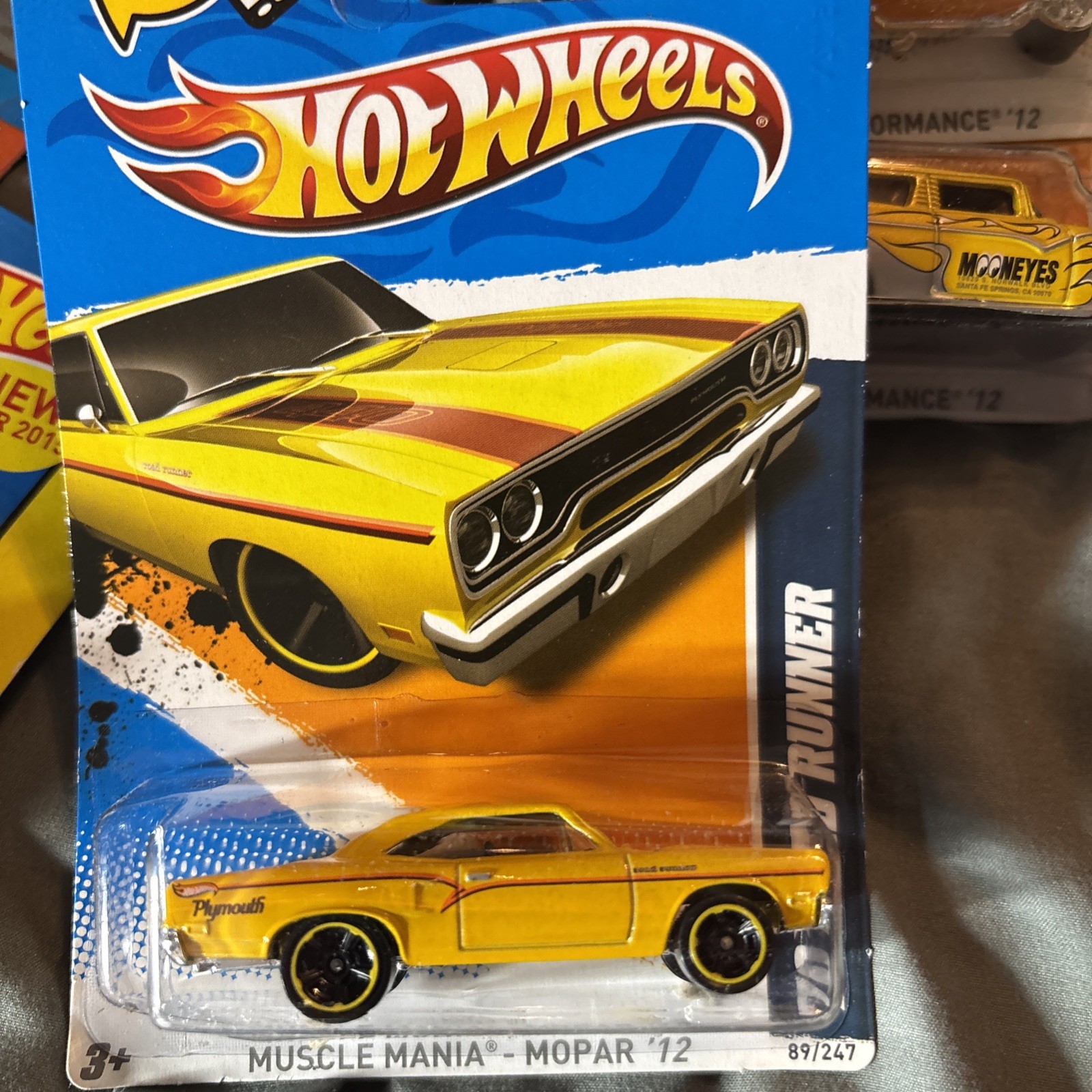 Hot Wheels 2012 Muscle Mania - MOPAR 9/10 089 '70 Plymouth Roadrunner YELLOW MC5