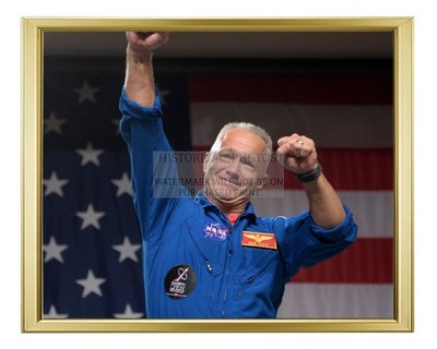 DOUG HURLEY NASA ASTRONAUT CREW DRAGON HOUSTON 2018 8X10 GOLD FRAMED PHOTO