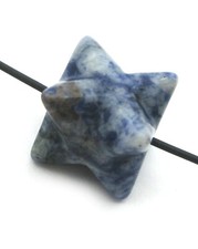 Anhänger Merkaba 15 mm, gebohrt, Sodalith-Feldspat
