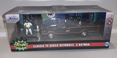Jada 1:32 Classic TV Series 1966 Batmobile & Batman Figure Model