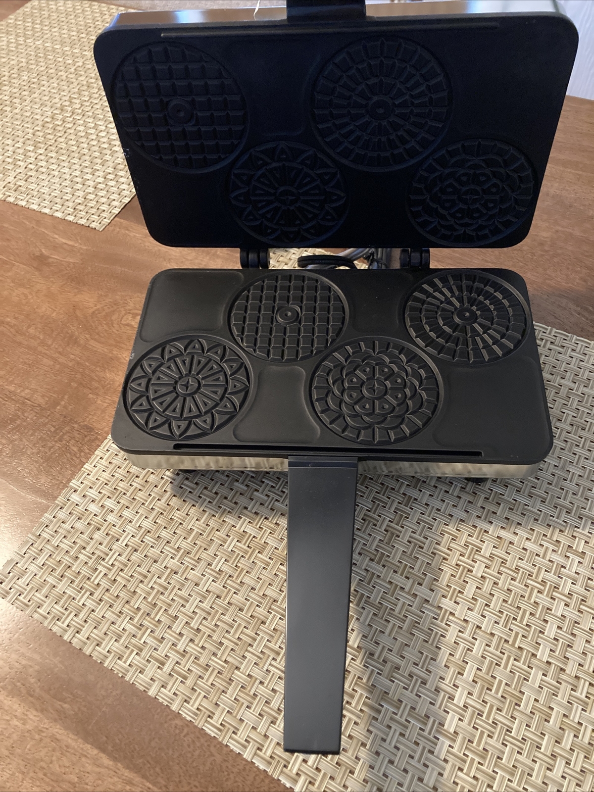 VillaWare Quattro 5100NS Pizzelle Baker NonStick Vintage 1987 NEVER