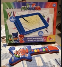 Pj Masks: Scuola di disegno con tavolo luminoso e chitarra musicale