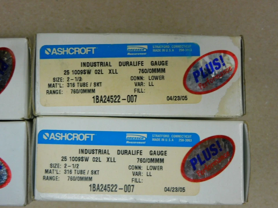 Ashcroft 1BA18785-019 1 PIEZA Y 1BA24522-007 3 PIEZAS 2 1/2" D 300 LB MEDIDORES NUEVO  Foto 2 de 4