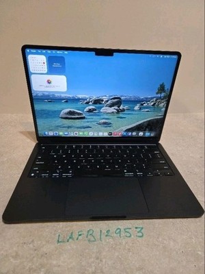 Apple Macbook Air 13.6'' Laptop - 2022 - M2 - 256GB SSD