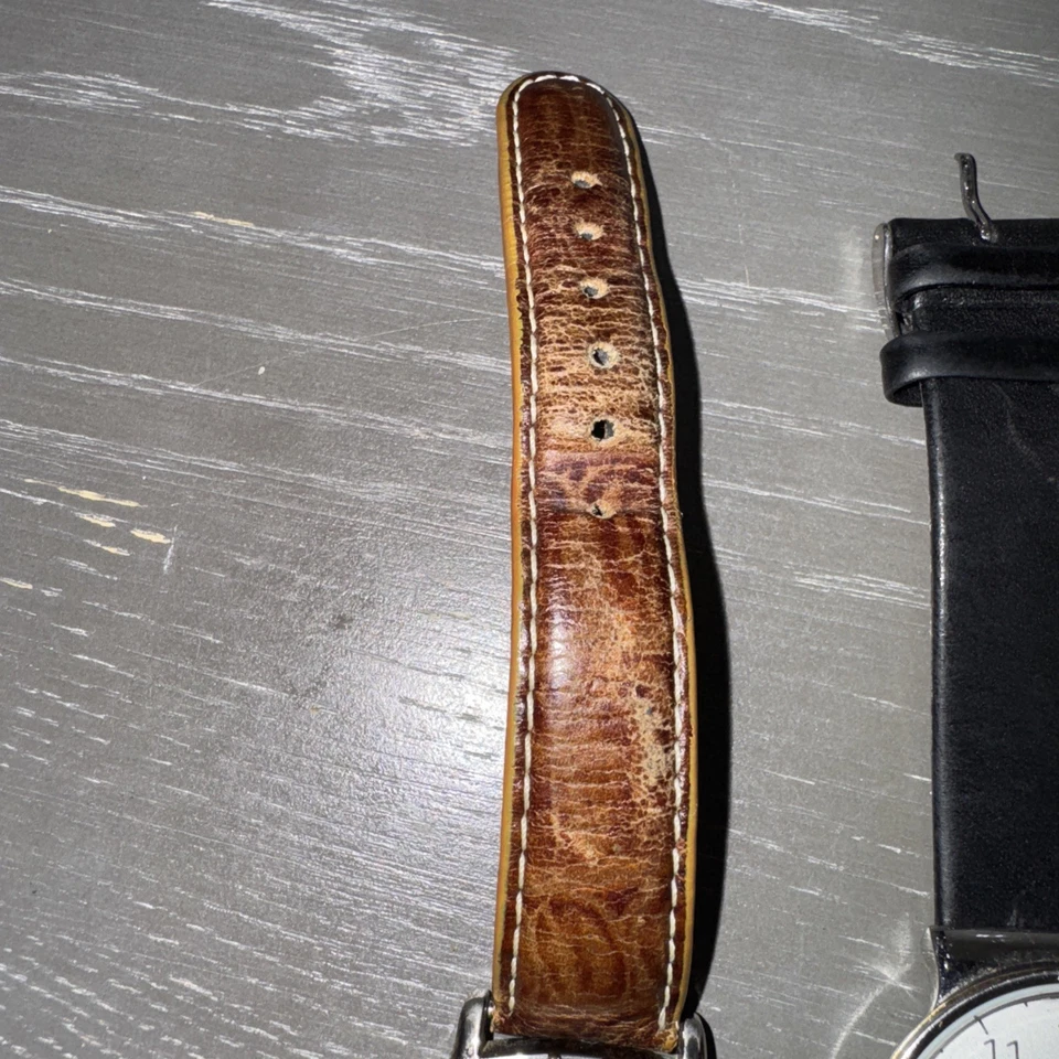 Mixed Lot Of 3 Assorted VINTAGE Mens Watches For Parts or Repair. Untested/As Is - Image 3 of 4