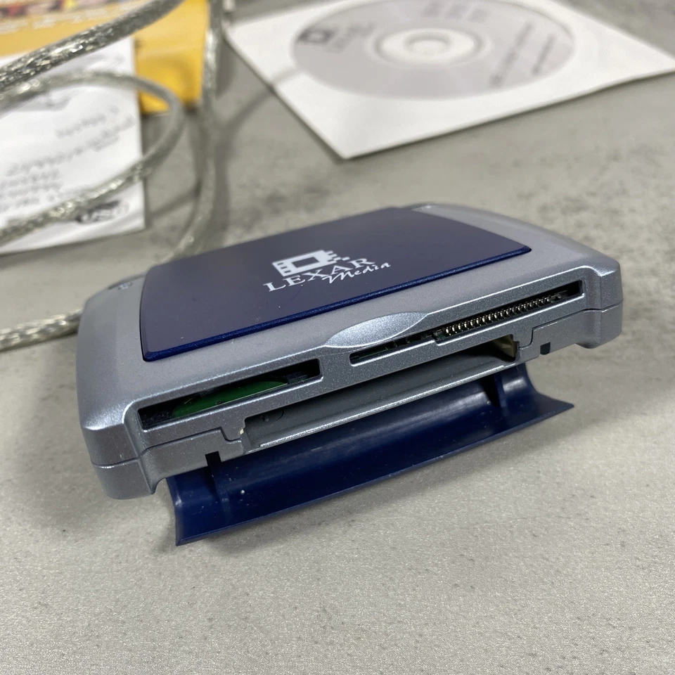 Lexar Media RW018 USB 2.0 High Speed Convenient Size Multi-Card Reader - Image 4 of 4