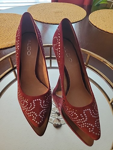 Aldo Women's High Heel, Size 8 Redish Suede - Picture 2 of 2