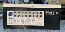 Arturia BEATSTEP Controller & Sequencer White 16-Keys
