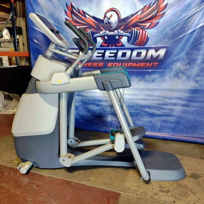 Precor AMT 813 w/ P10 Console