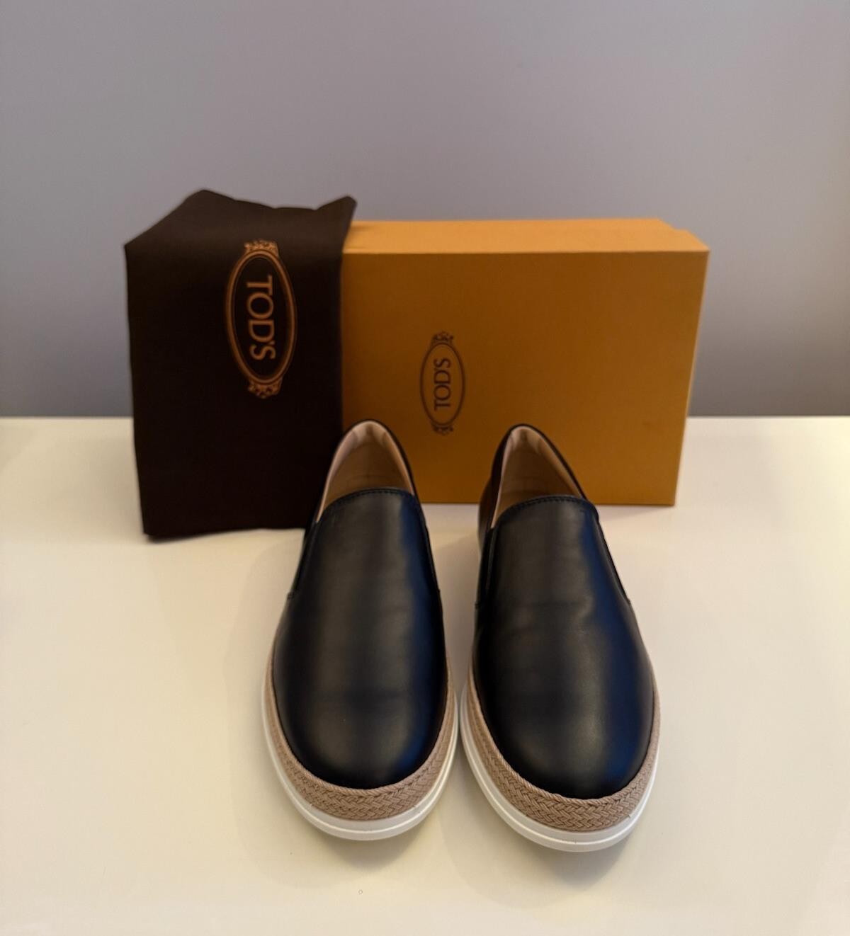 Tods Alpargatas de Cuero Rafia Zapatos Sin Cordones Azul Marino Reino Unido 6 UE 39.5 Mr Porter £520