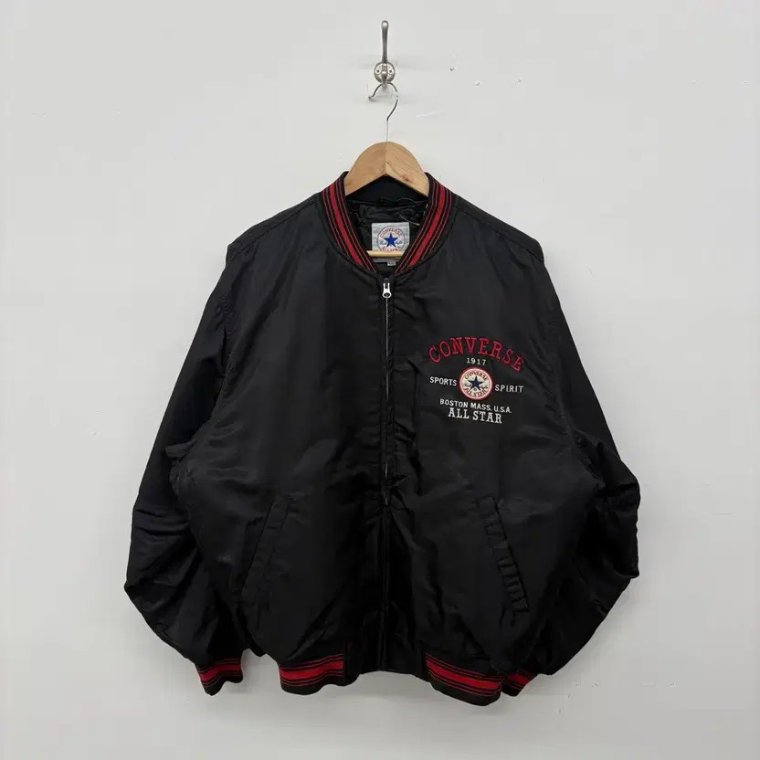 Converse All Star Black Bomber Jacket Men/L