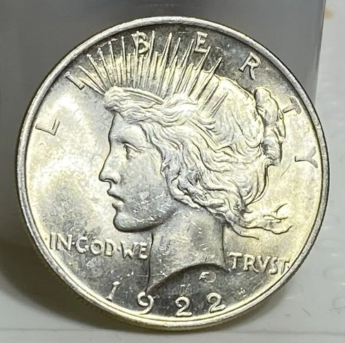 1922 PEACE SILVER DOLLAR - BRILLIANT UNCIRCULATED - Beautiful!!