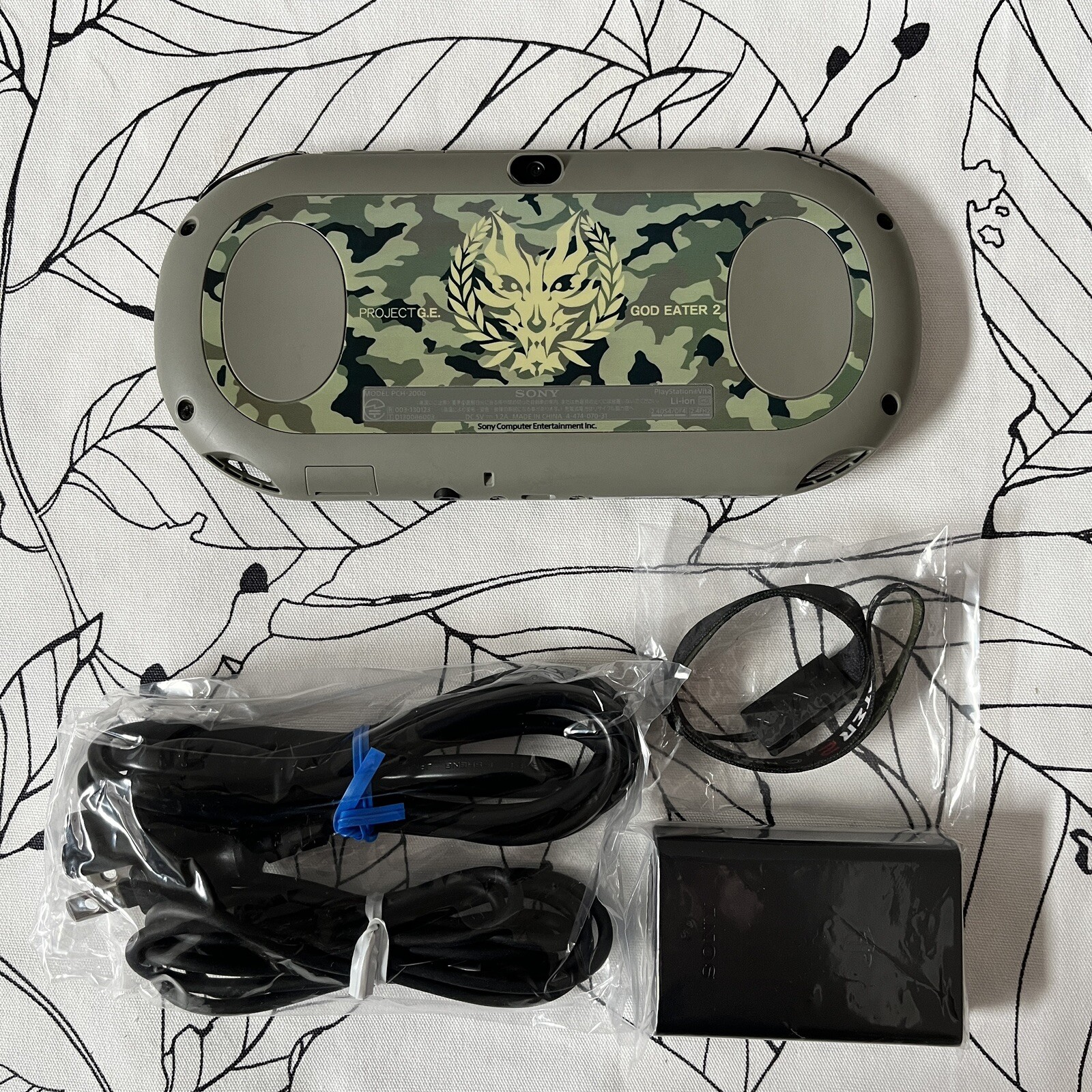 SONY PS Vita PCH-2000 Slim GOD EATER 2 Fenrir Edition Limited 