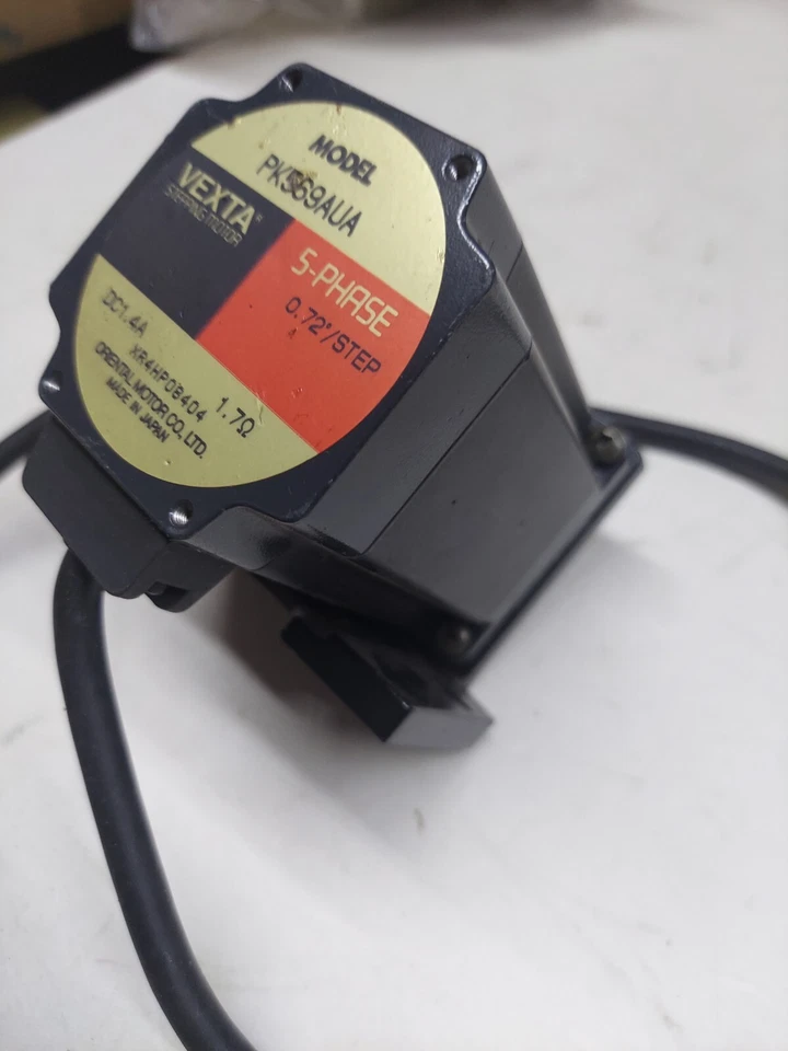 AMAT 0190-35788 PK569AUA VEXTA MOTOR,5PHASE STEPPER W/ CABLE 300MM UNIV , USED - Image 3 of 4