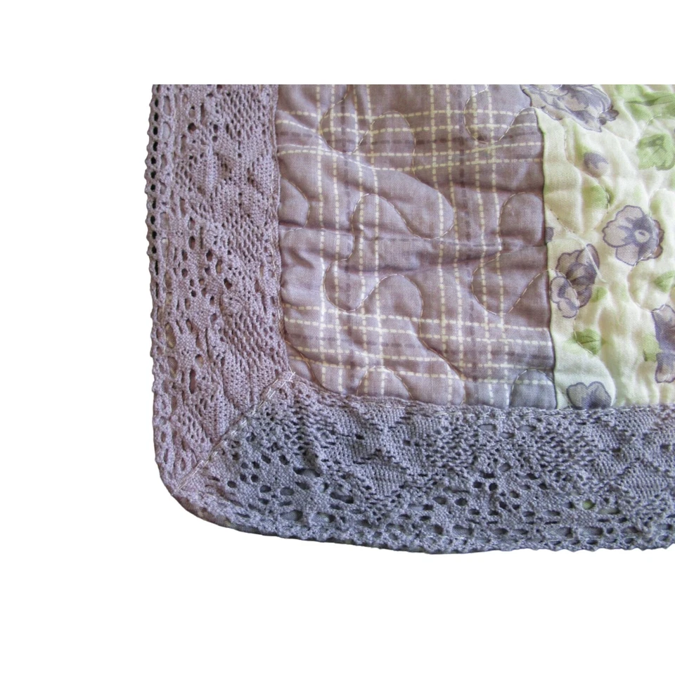 Lavender Rose Patchwork Quilted Valence by Donna Sharp EUC - Image 3 of 4