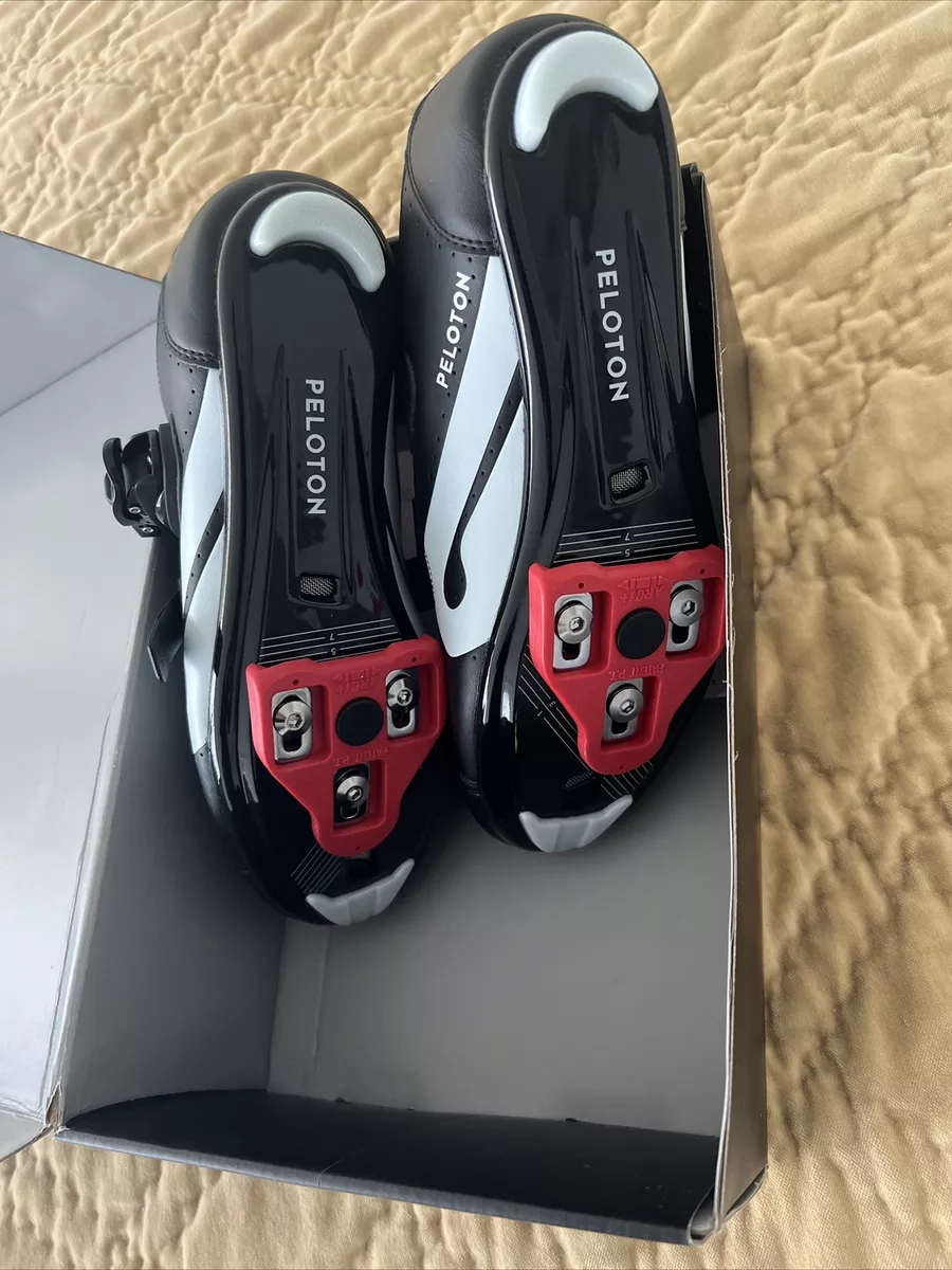 BRAND NEW PELOTON Bike Cycling Shoes SIZE 40 W Cleats Tool