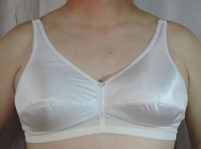 205 Women Wire Free Jodee Surgical Balanced-Fit Pocketed Mastectomy Bra 44C