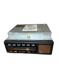 * GENUINE HARLEY DAVIDSON Ultra Classic Radio Stereo CD Player 76146-04 RS9804UD