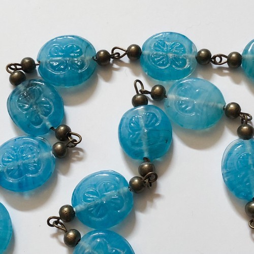 Esclusiva collana in vetro blu vintage con fiori non firmati Miriam Haskell? - Foto 4 di 8