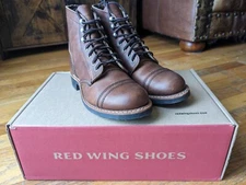 Womens Amber Red Wing boots- 5.5B- Great condition- Comes with the box