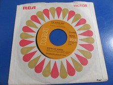 7 " 45 RPM Record / THE GUESS WHO / No Sugar Tonight / Company Sleeve