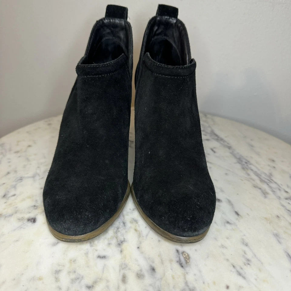 Vince Camuto Talla 5.5M Negro Gamuza Peek A Boo Botines Tacones -J1 Foto 2 de 4