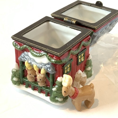 PHB Porzellan klappbare Schmuckschachtel. Die Christmas Lane Serie: Das Haus des Weihnachtsmanns. - Bild 10 von 19