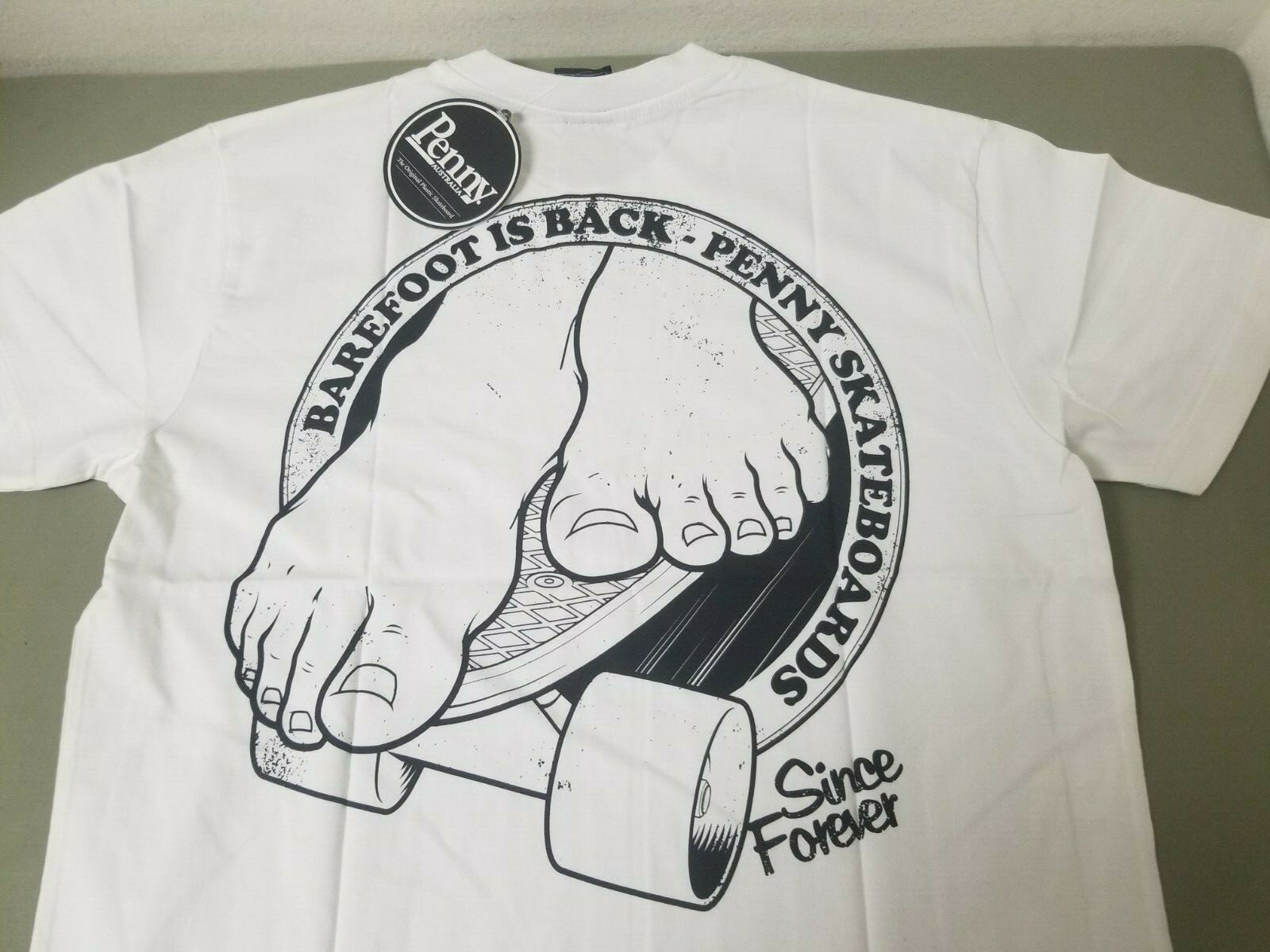 Skate T-shirt.