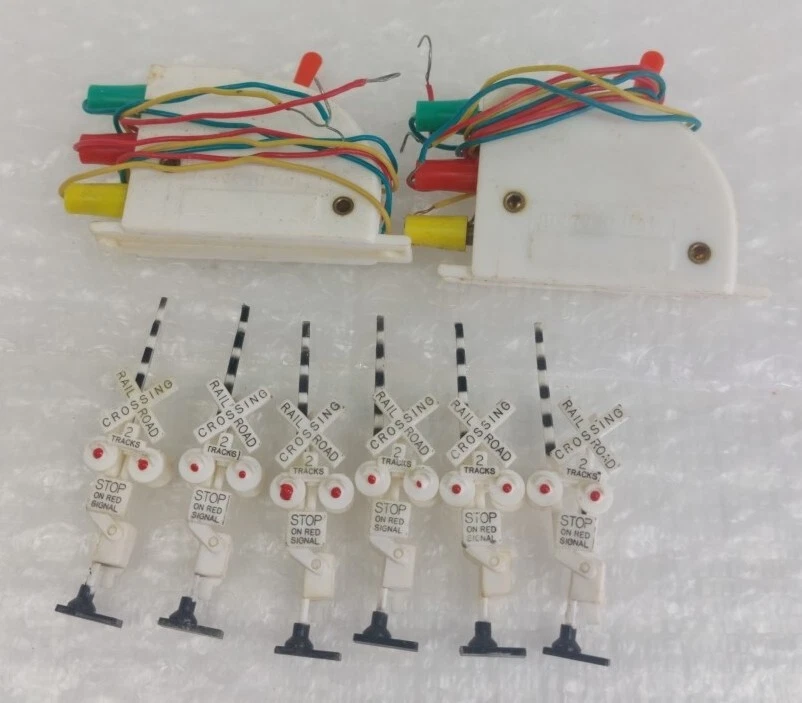 Vintage Model Railroad Switch Control Box Made in Italy Lever Used with wires +. - Image 4 of 4