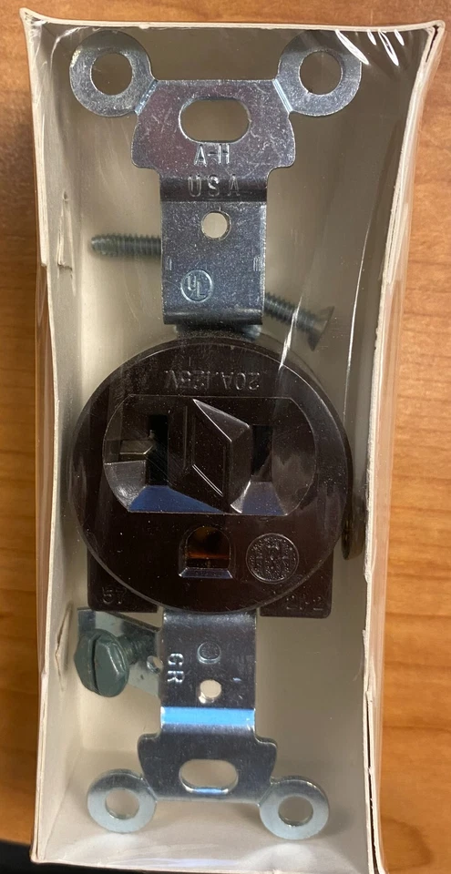 Arrow Hart 5721 Single Receptacle case of 50!! 2 Pole 3 Wire 20amp 125V 5-20R - Image 3 of 4