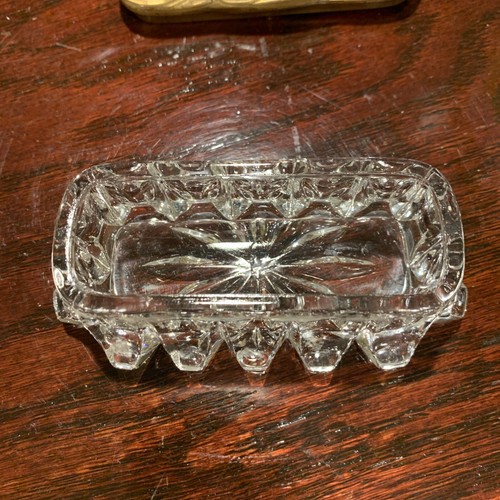 Vintage or Antique Brass & Glass Trinket Vanity Casket Box - Picture 8 of 19