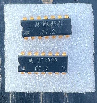 2 pcs Motorola MC892P IC NOR Gate, 3-Func, 3-Input, DTL, PDIP14