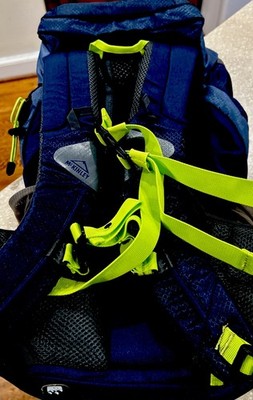 McKinley Airtour 26 Hiking Backpack- Backplate Neon Straps Clip On Adjustable