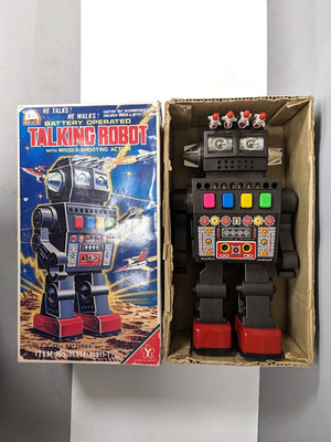 Talking Robot #36014 Talking Robot with Missile Shooting Action O/Box C-10