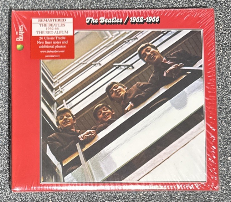 The Beatles: 1962-1966 The Red Album 2010 2-Disc CD Album Remastered Digipak E03