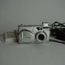 Olympus Camedia C-300 Zoom - fotocamera digitale vintage - TESTATA argento con accessori