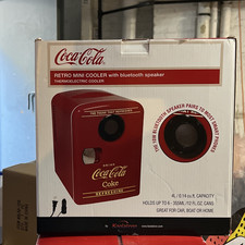 Coca-Cola Retro Mini Cooler Bluetooth Speaker Red 12V/120V Locking Latch