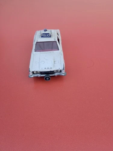 VINTAGE CORGI TOYS WHIZZWHEELS 402 FORD CORTINA GXL DIECAST POLICE CAR UNBOXED
