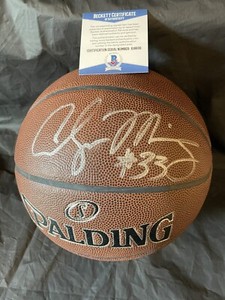 alonzo mourning signed basketball