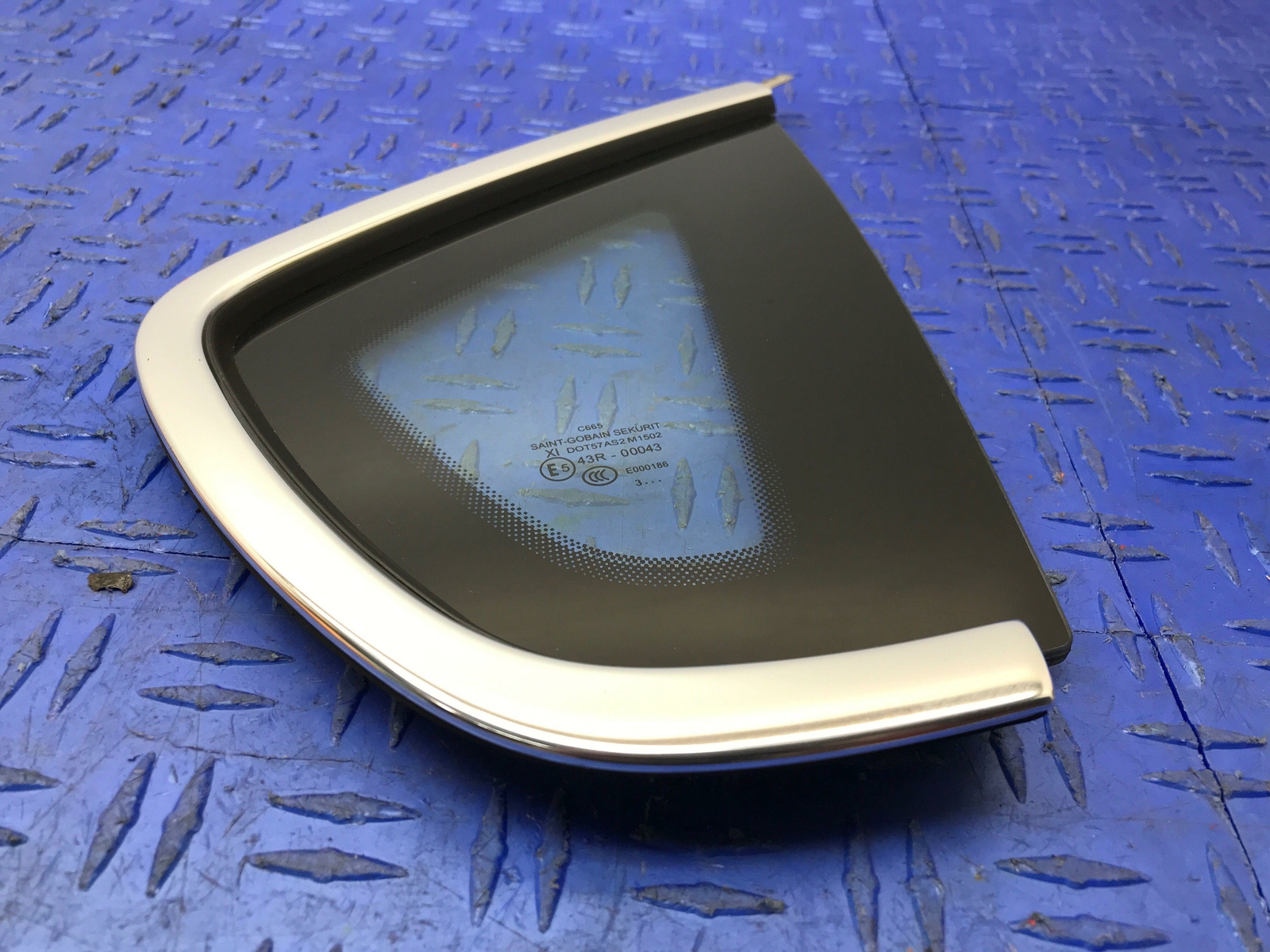 13 - 19 MASERATI QUATTROPORTE M156 REAR RIGHT QUARTER CHROME WINDOW GLASS OEM