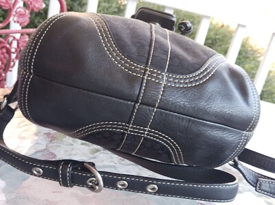 Coach 9764 SMALL Vintage Soho Black Signature C Canvas  display picture 3