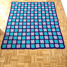 Vintage Handmade Granny Square Crochet Afghan Throw Blanket Scalloped Edge 80x68