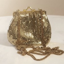 Whiting  Davis Gold Mesh Evening Bag Kiss Lock Chain Shoulder Clutch