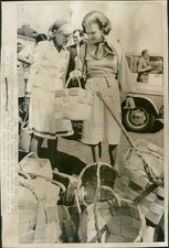 1975 Betty Ford Mark Evans Austad Us Ambassador Women Wirephoto 7x9
