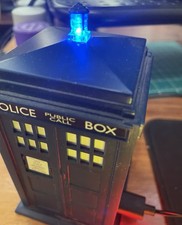 Dr Who BBC Police Call Box Tardis Wired USB Hub Port lights up & Sound! Doctor