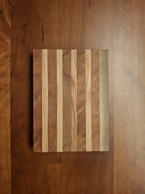 Cutting Board Walnut and Oak  9 ''×7¼''× '' made in USA