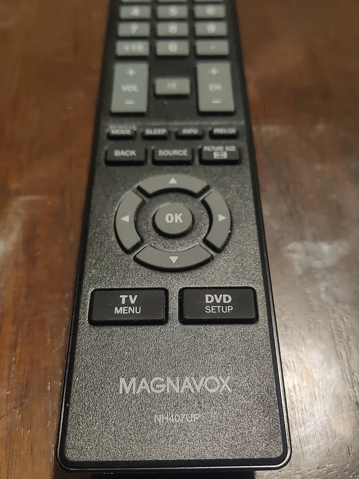 NH407UP Magnavox Remote LCD LED TV DVD 28MD304V 32MD304V 28MD403V - Image 2 of 4